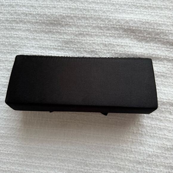 Vintage Whittall & Shon Black Satin with Bow Evening Bag - Picture 2 of 10